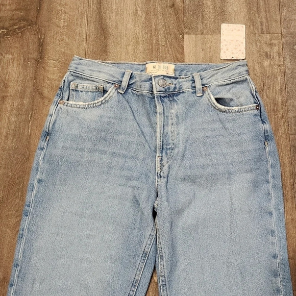 *NWT* Free People We The Free Distressed Straight Leg Jean - Picture 4 of 8